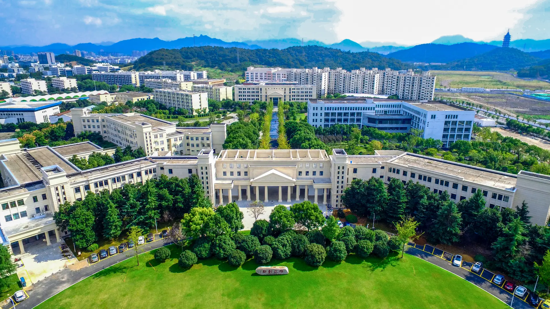 建议先扫读标题与摘要